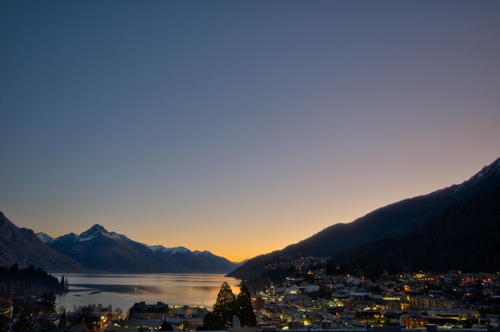 Centrally Superior Queenstown Exterior foto